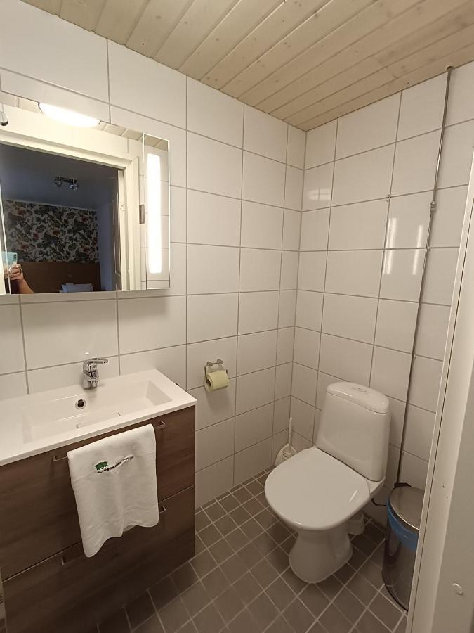 Joensuun Tilan Paeaerakennus Bed & Breakfast Soderkulla  Exterior photo